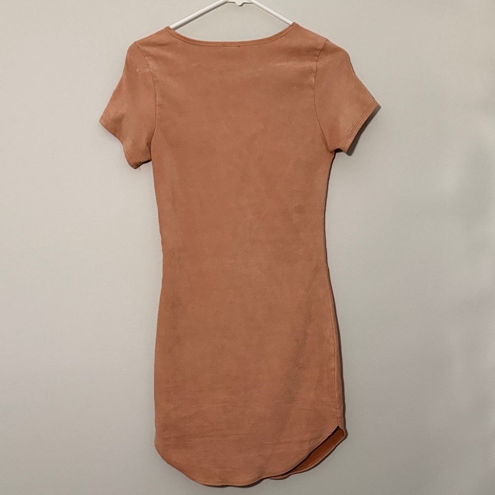 Elegant Tan Lace-Up Dress - Picture 5 of 5